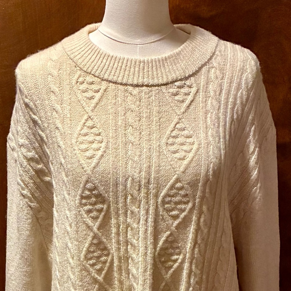 Cream Cable Knit  Sweater Fringed Bottom